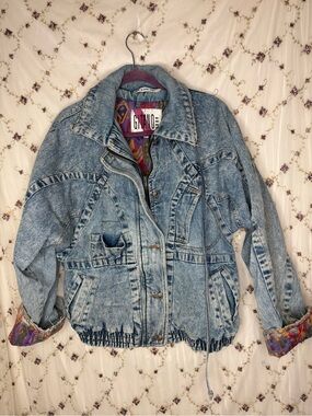 Gitano Light Wash Blue Vintage-Inspired Denim Jacket with Patterned Lining